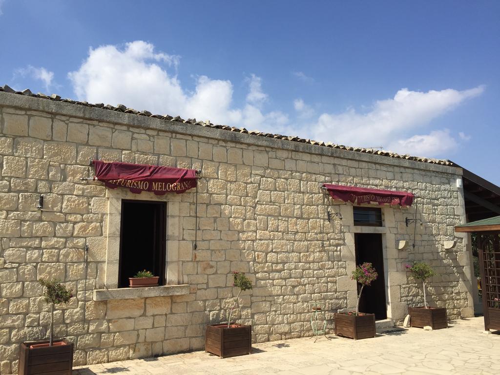 Agriturismo Il Melograno Cannizzara 外观 照片